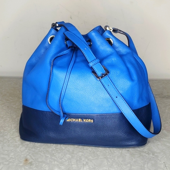 MICHAEL Michael Kors Handbags - Michael Kors Jules Blue Color block Hobo Bag